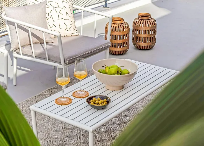 Sanders Solemare By The Sea - Close To Sunny And Aheloy